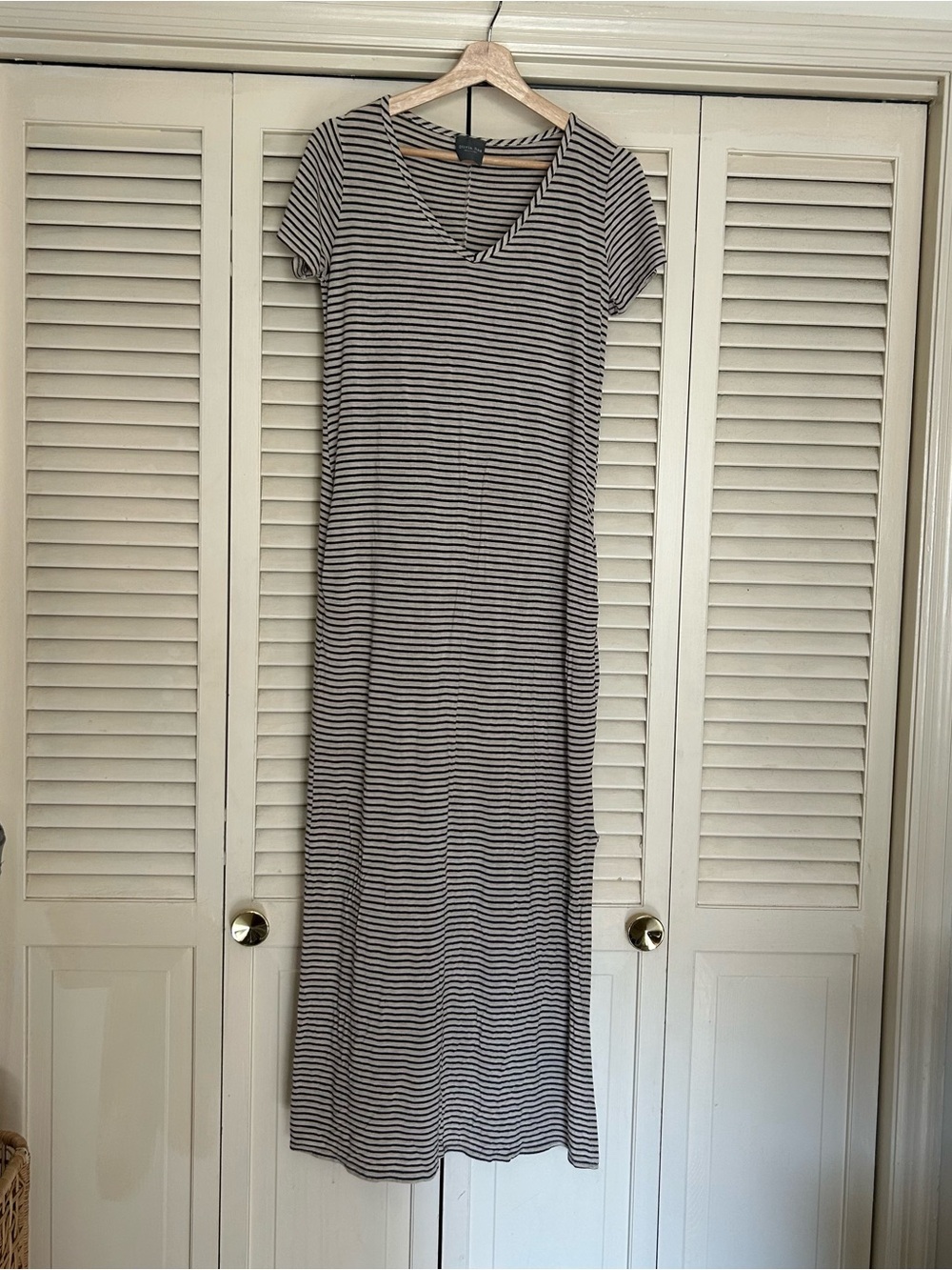 Olivia Rae Black & White Striped V‑Neck Maxi Dress